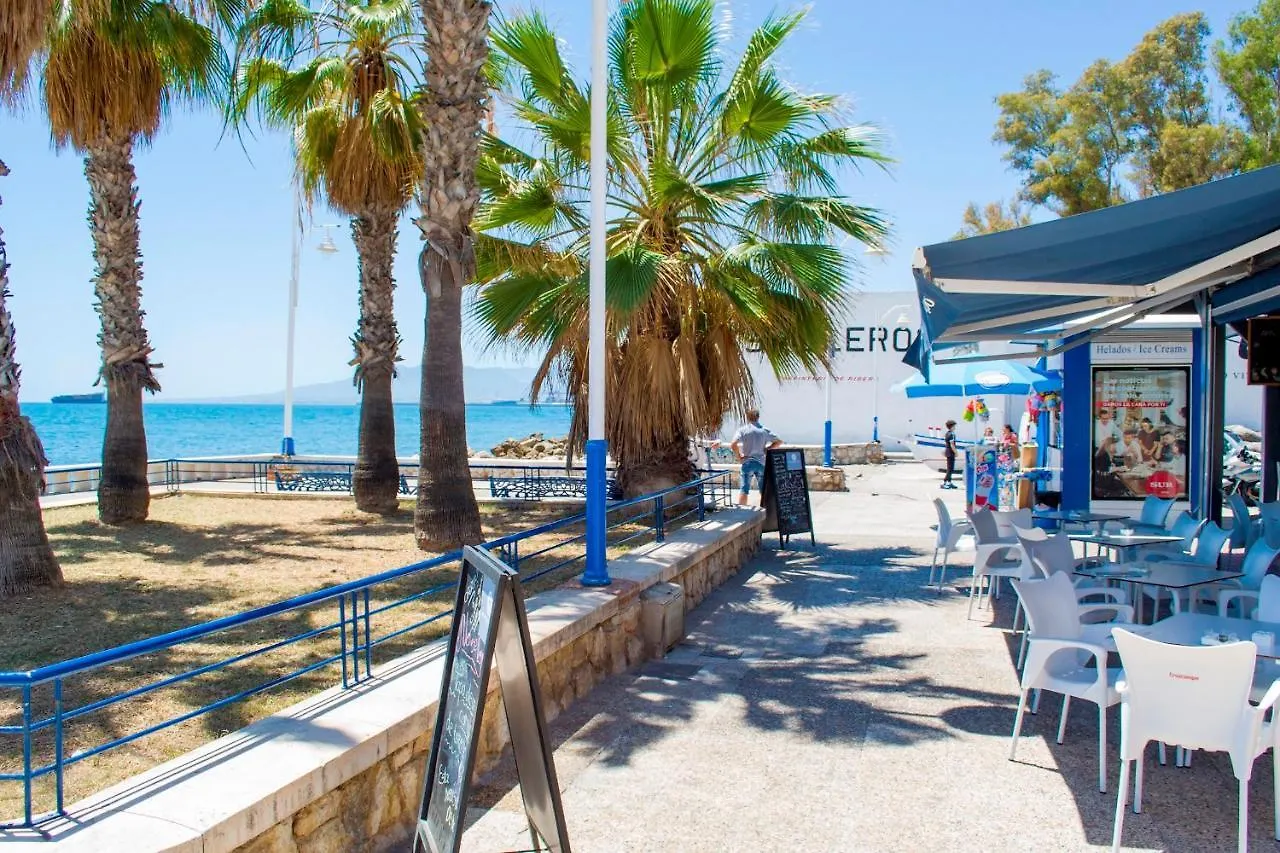 Holidays Malaga 0*,